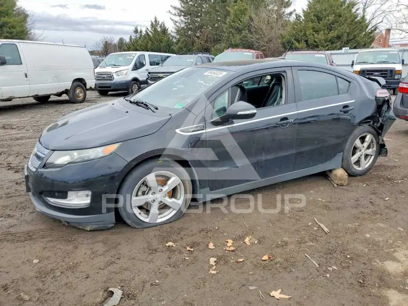 2013 Chevrolet Volt photo