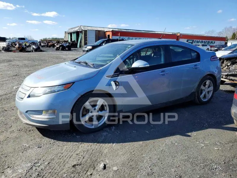 2013 Chevrolet Volt фото