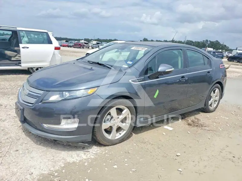 2013 Chevrolet Volt фото