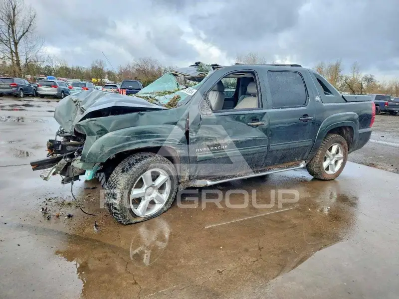 2013 Chevrolet Avalanche фото