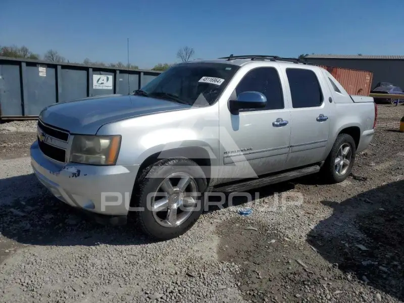 2013 Chevrolet Avalanche фото