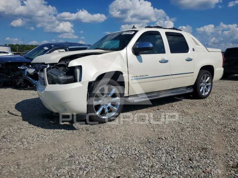 2013 Chevrolet Avalanche фото