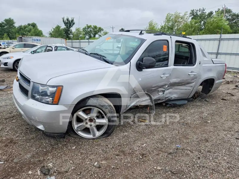 2013 Chevrolet Avalanche фото