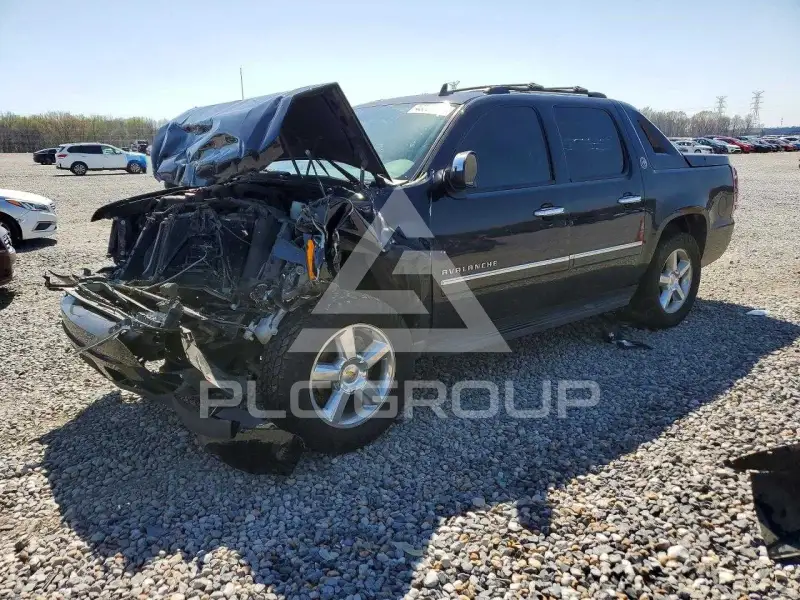 2013 Chevrolet Avalanche photo