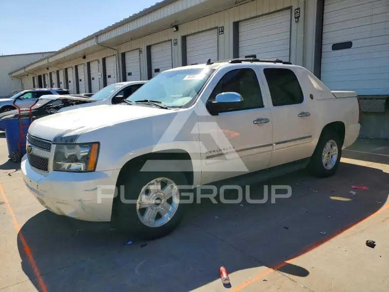 2013 Chevrolet Avalanche фото