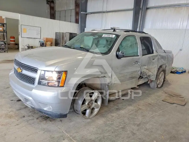 2013 Chevrolet Avalanche photo