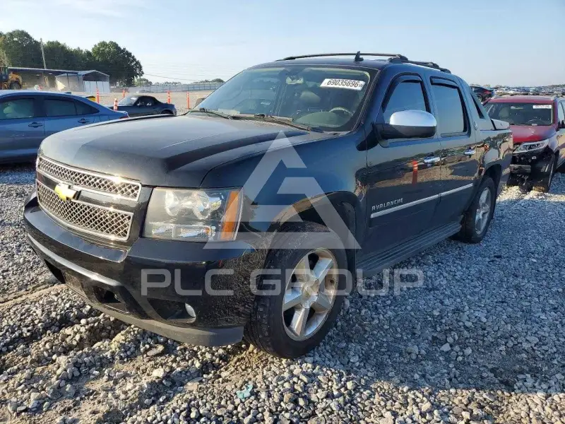 2013 Chevrolet Avalanche фото