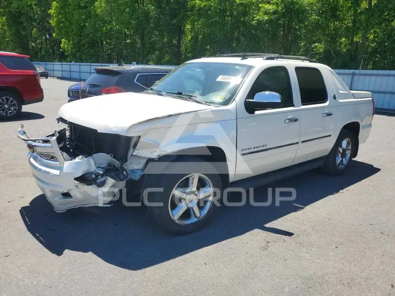 2013 Chevrolet Avalanche фото