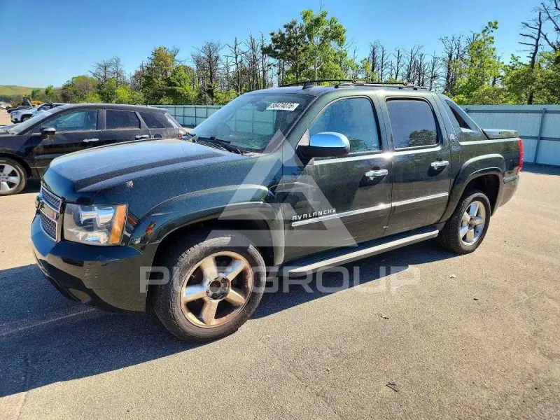 2013 Chevrolet Avalanche фото