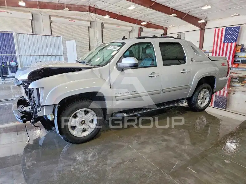 2013 Chevrolet Avalanche фото