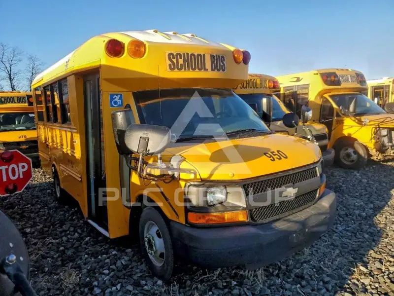 2013 Chevrolet Express photo