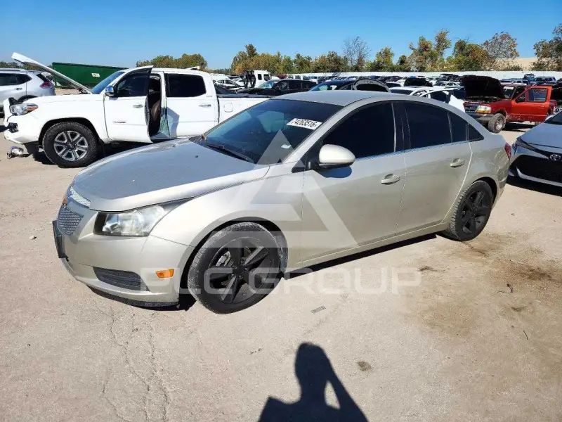 2013 Chevrolet Cruze фото
