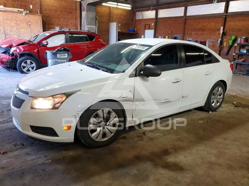 2013 Chevrolet Cruze photo