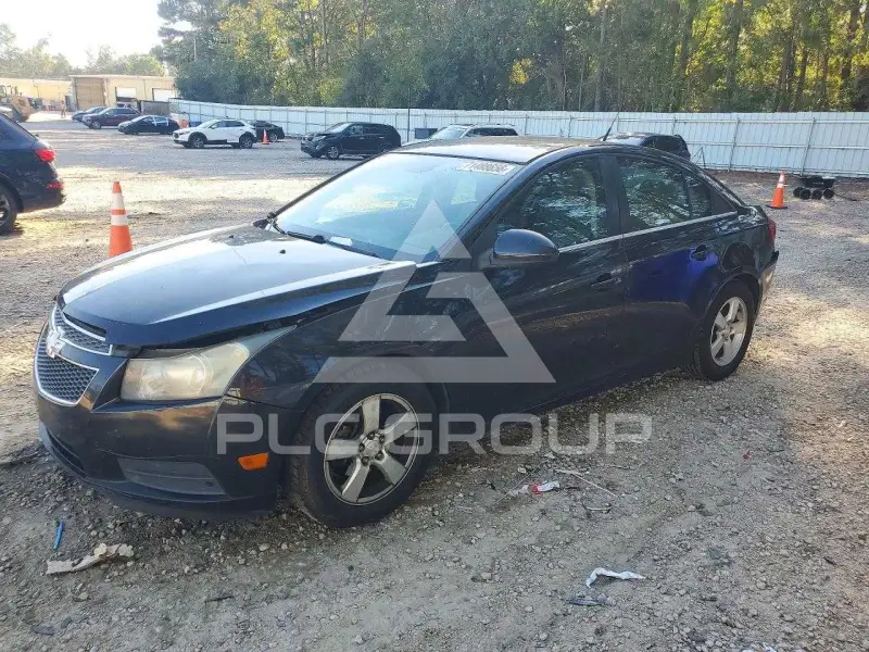 2013 Chevrolet Cruze фото