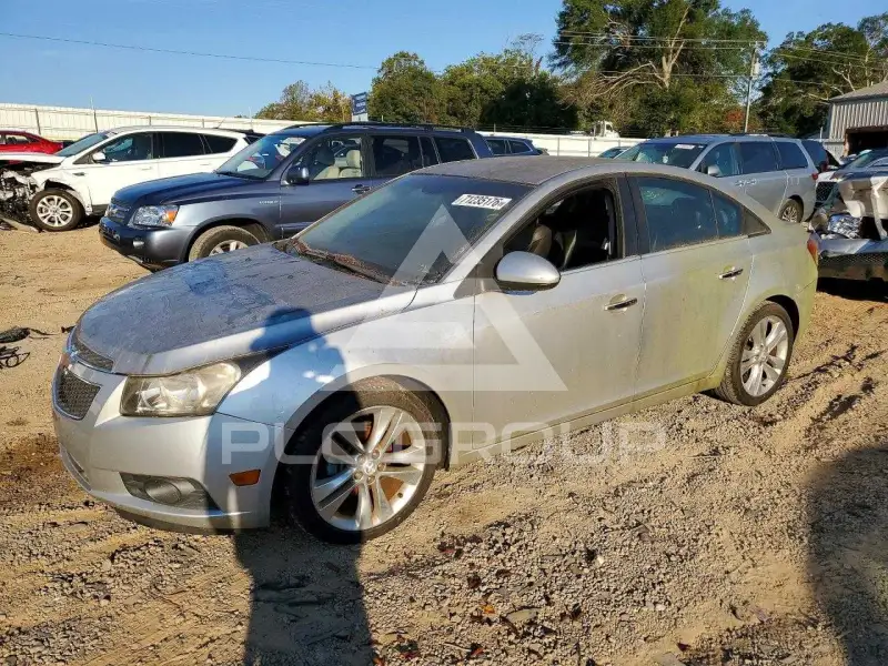 2013 Chevrolet Cruze photo