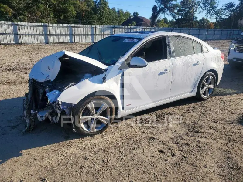 2013 Chevrolet Cruze photo