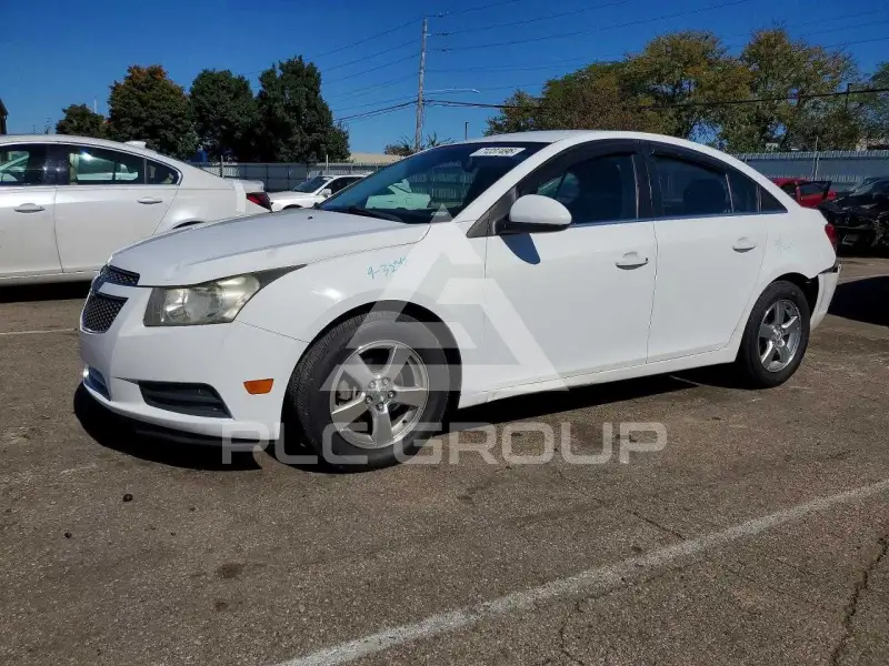 2013 Chevrolet Cruze photo