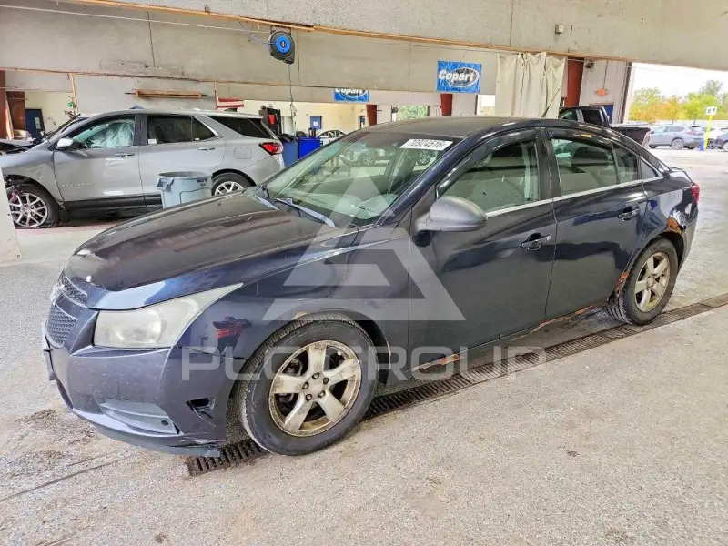 2013 Chevrolet Cruze photo