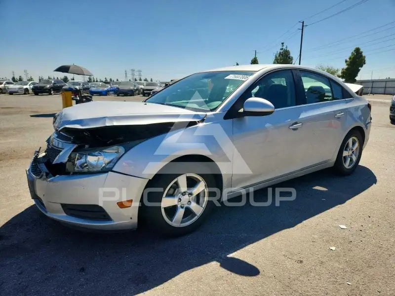 2013 Chevrolet Cruze фото
