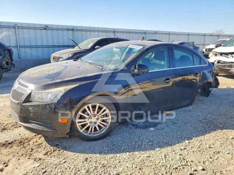 2013 Chevrolet Cruze фото