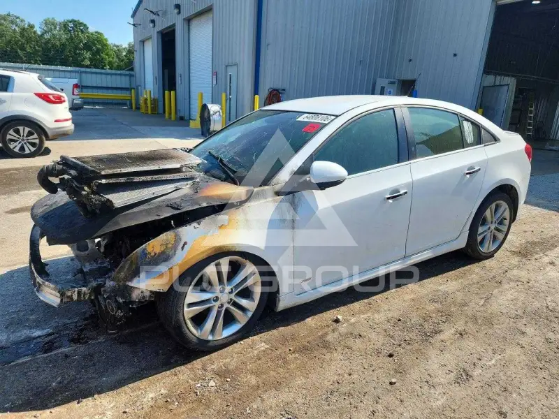 2013 Chevrolet Cruze фото