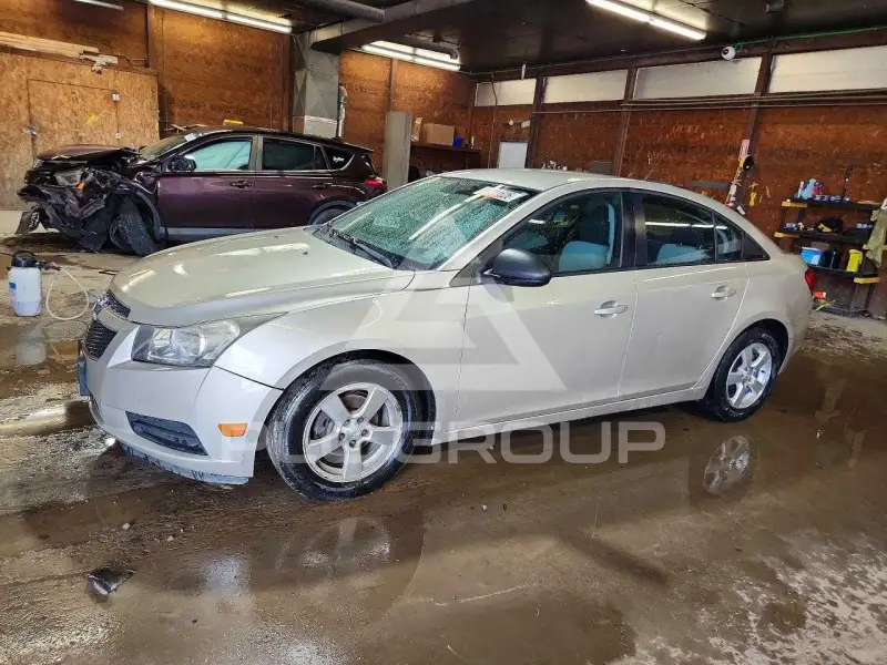 2013 Chevrolet Cruze фото
