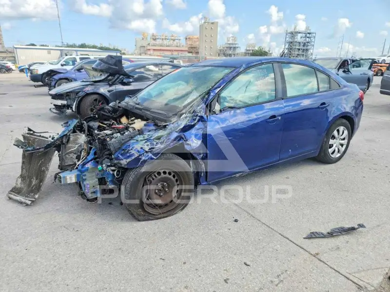 2013 Chevrolet Cruze photo