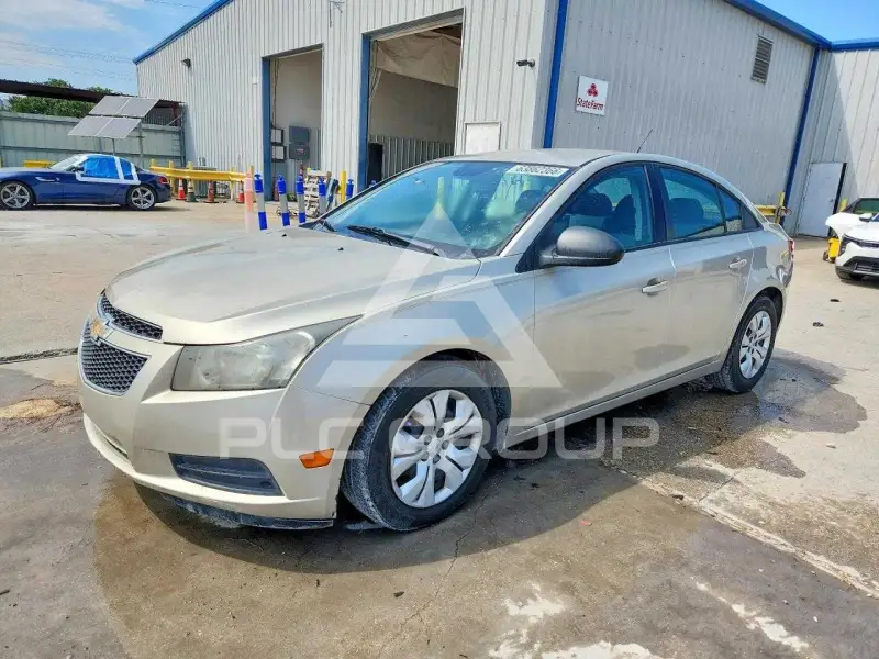 2013 Chevrolet Cruze фото