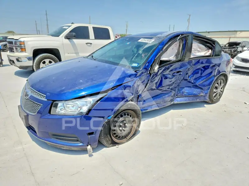 2013 Chevrolet Cruze photo