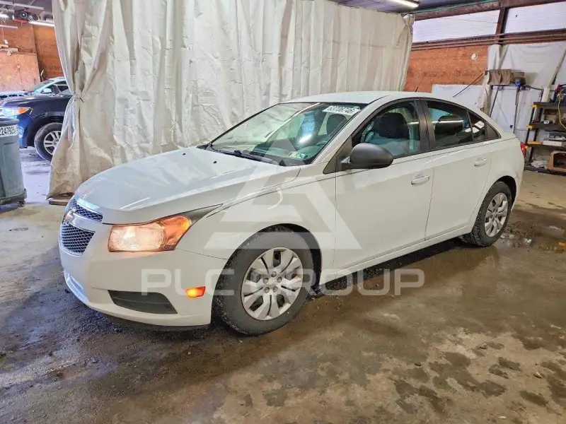 2013 Chevrolet Cruze photo