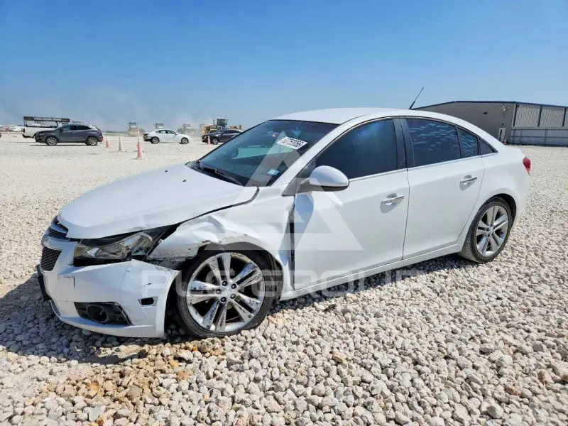 2013 Chevrolet Cruze photo