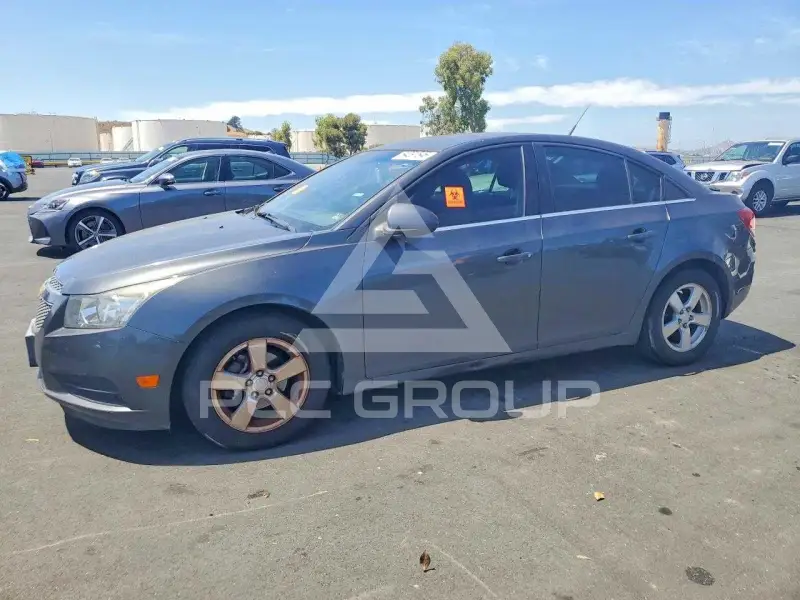 2013 Chevrolet Cruze фото
