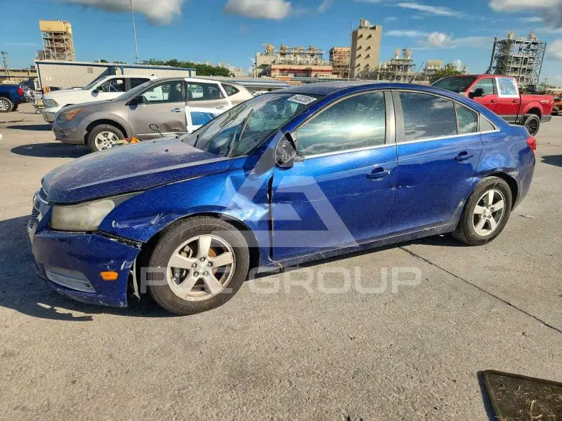 2013 Chevrolet Cruze photo