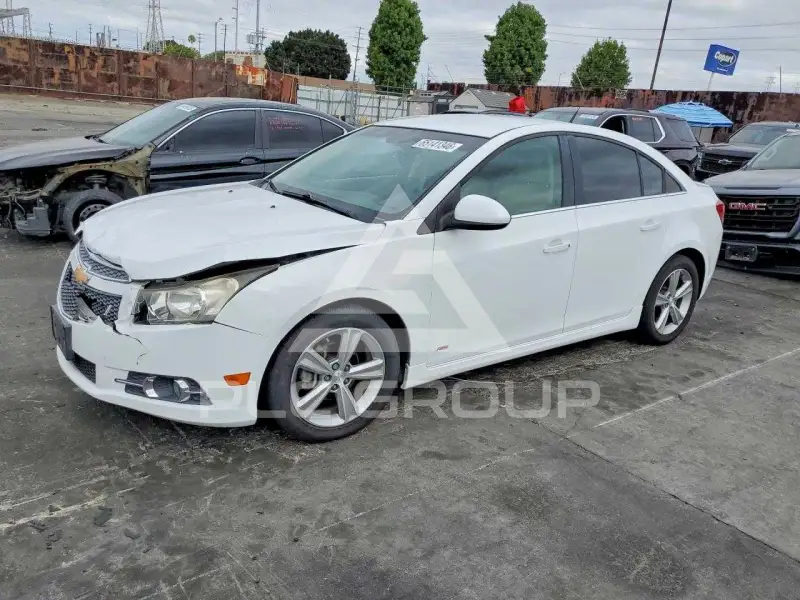 2013 Chevrolet Cruze фото