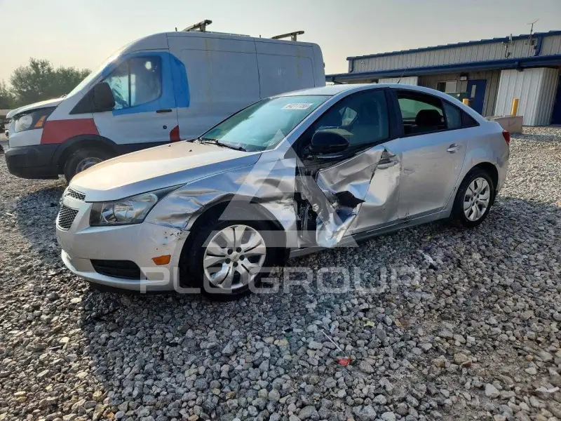 2013 Chevrolet Cruze photo