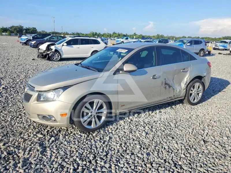 2013 Chevrolet Cruze фото