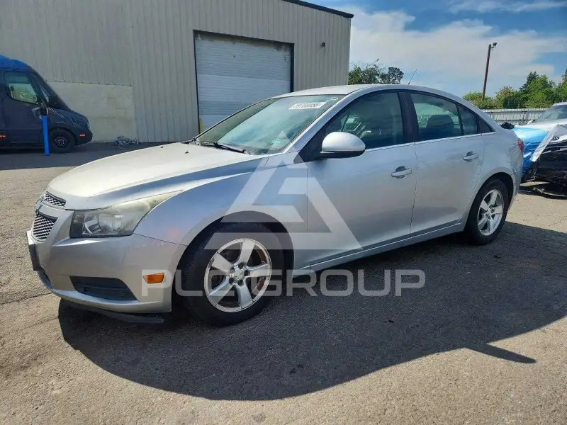 2013 Chevrolet Cruze photo