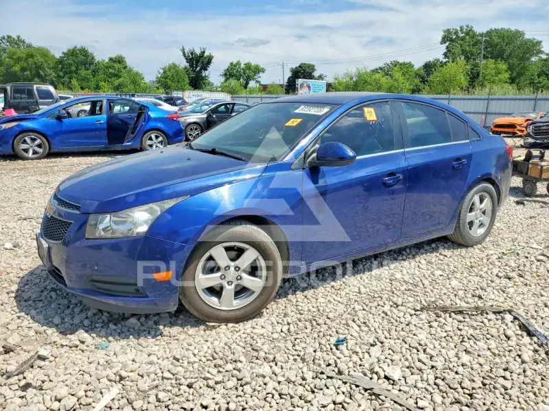 2013 Chevrolet Cruze фото