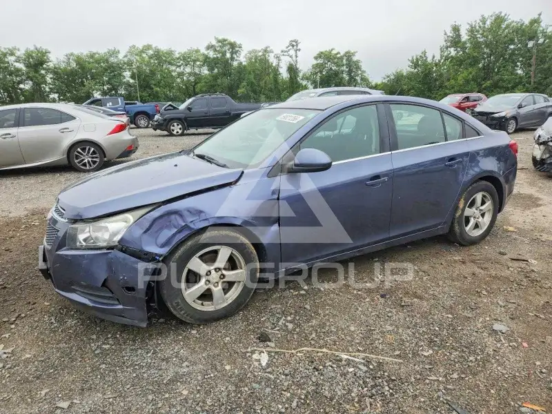 2013 Chevrolet Cruze фото