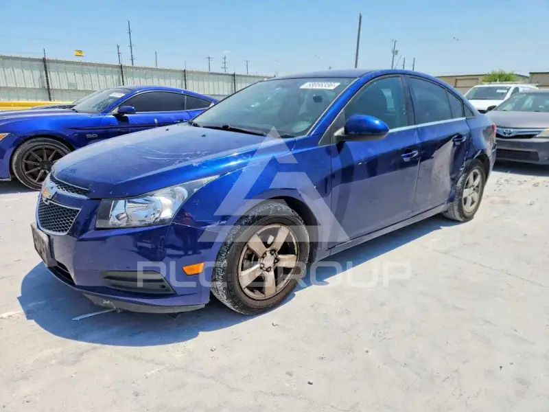 2013 Chevrolet Cruze фото