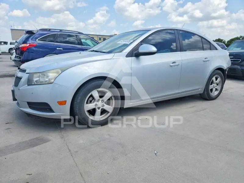 2013 Chevrolet Cruze фото