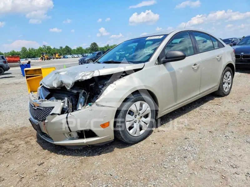 2013 Chevrolet Cruze photo