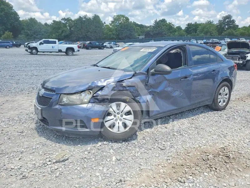 2013 Chevrolet Cruze photo