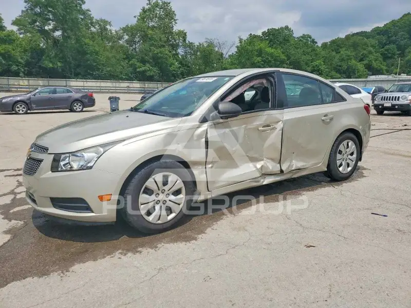 2013 Chevrolet Cruze фото