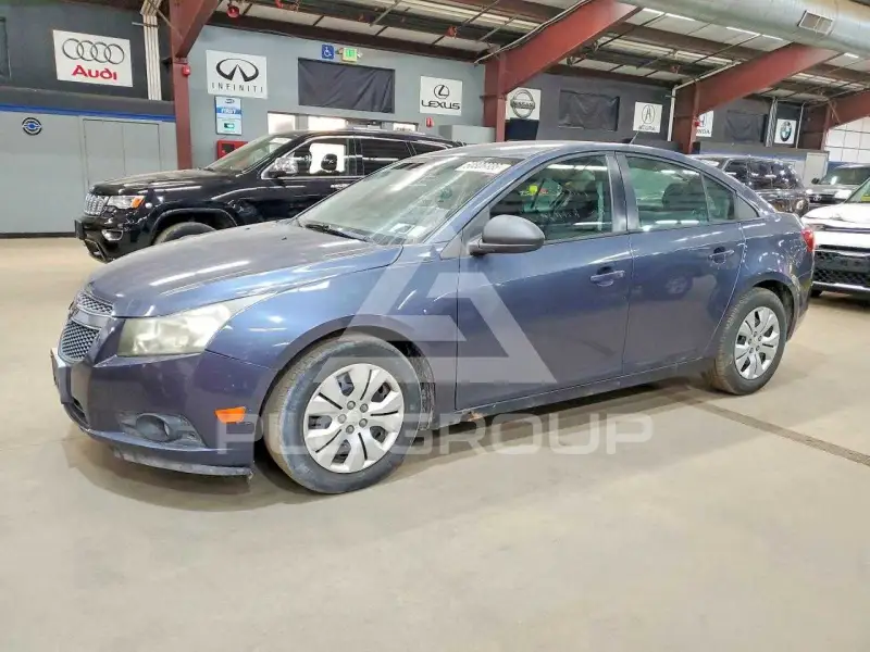 2013 Chevrolet Cruze photo