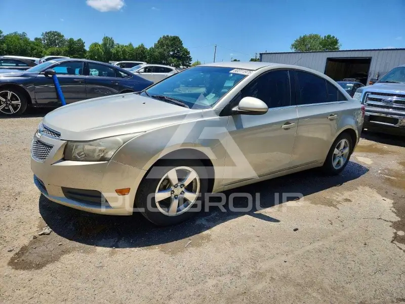 2013 Chevrolet Cruze фото
