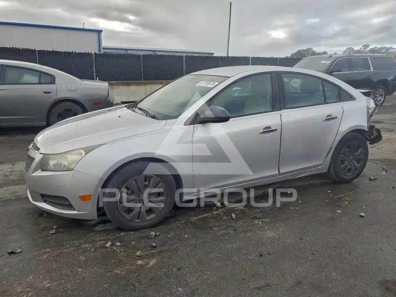 2013 Chevrolet Cruze photo