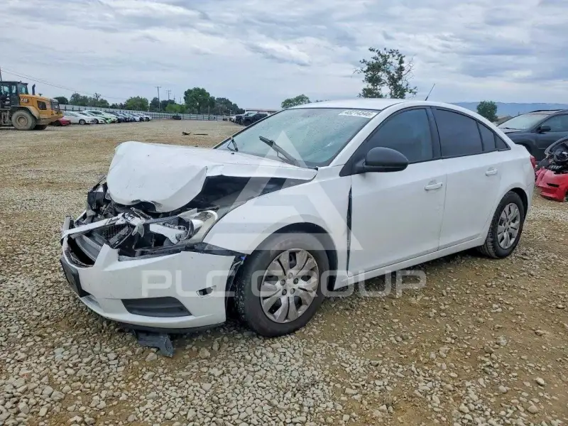 2013 Chevrolet Cruze фото