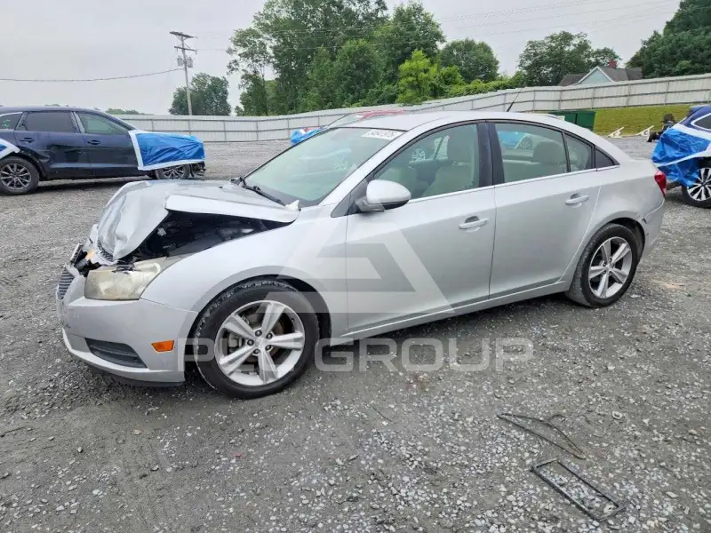 2013 Chevrolet Cruze фото