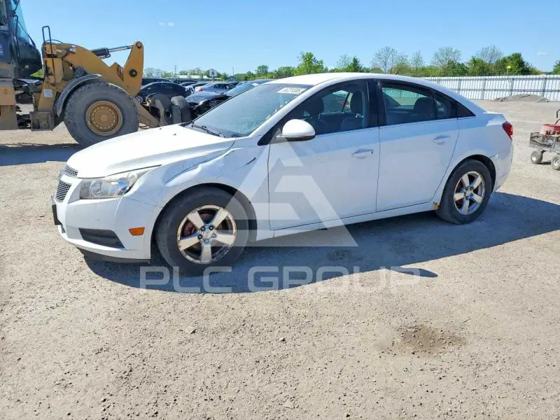 2013 Chevrolet Cruze photo